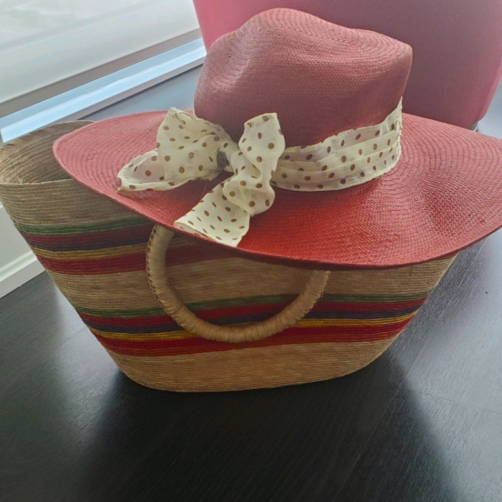 Organic paper beach bag + hat